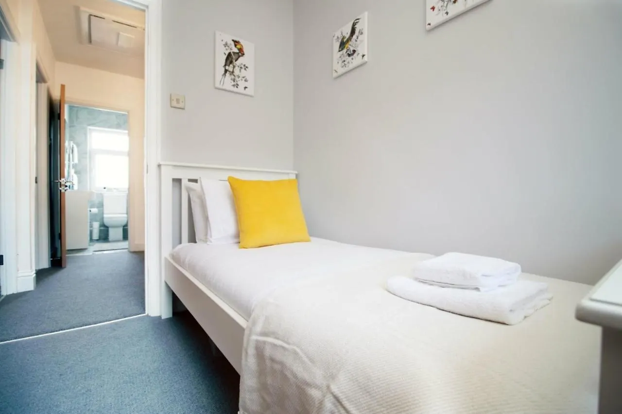 Maindy House - Home Close To City Centre + Parking Cardiff Casa de Férias