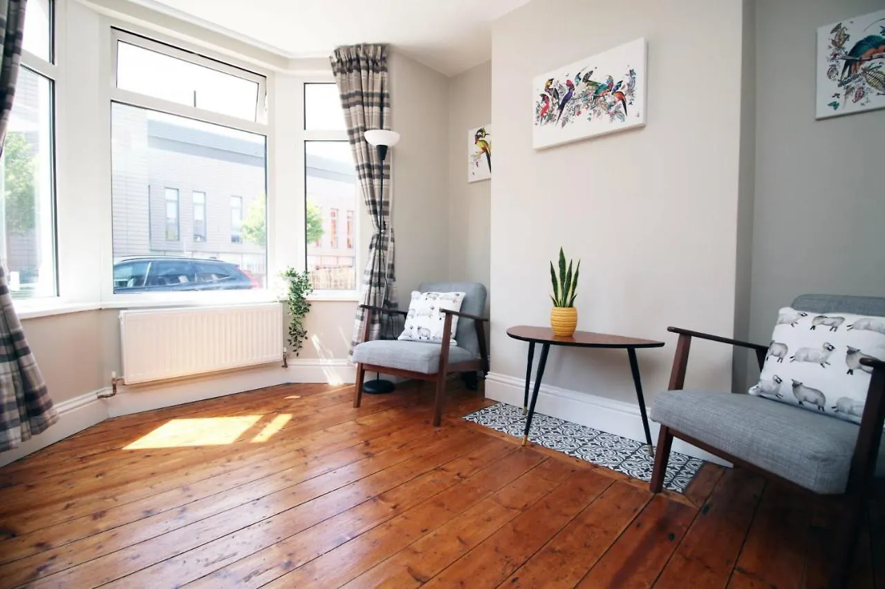 Maindy House - Home Close To City Centre + Parking Cardiff